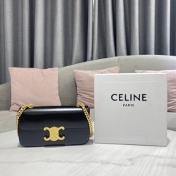 Affordable luxury CELINE CHAIN SHOULDER BAG TRIOMPHE IN SHINY CALFSKIN LACK