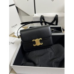 Affordable luxury CELINE CLASSIQUE TRIOMPHE BAG IN SHINY CALFSKIN BLACK