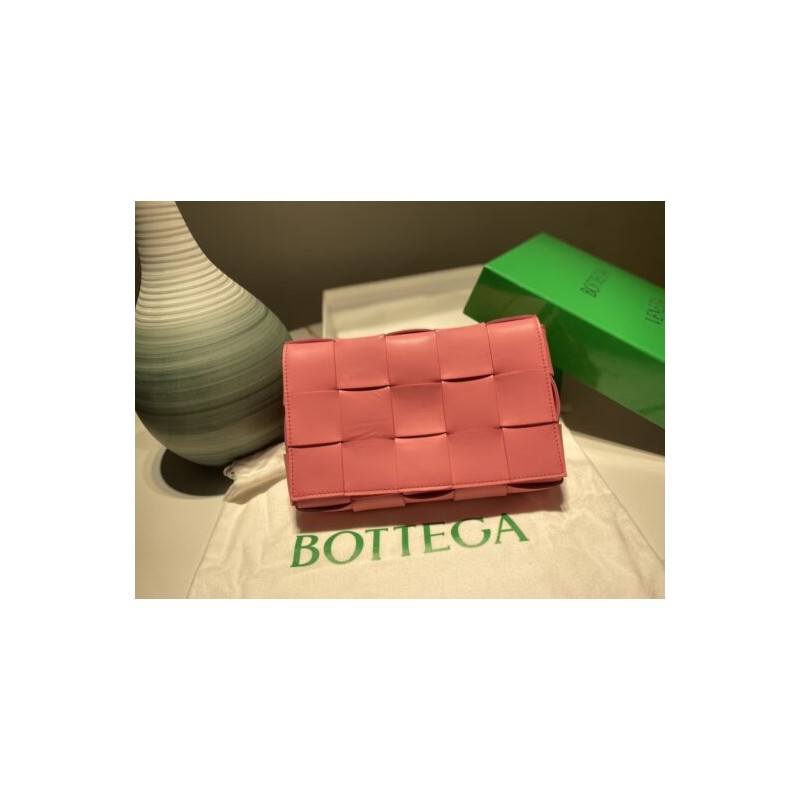 Bottega veneta Cassette handbag cheap designer