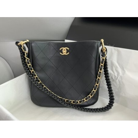 chanel hobo bag 2023 designer