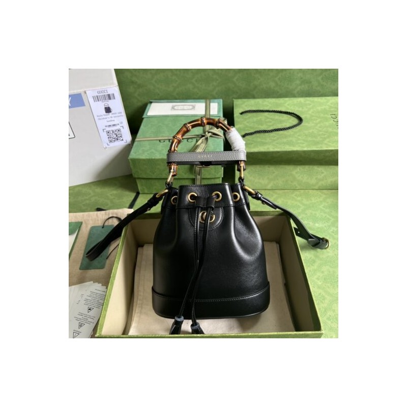 Gucci Diana mini bucket bag black