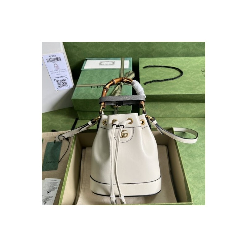 Gucci Diana mini bucket bag white color