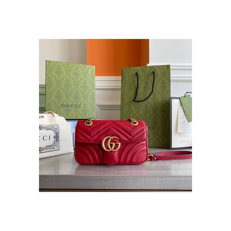 Gucci GG Marmont Mini Matelasse Shoulder Bag G239designer