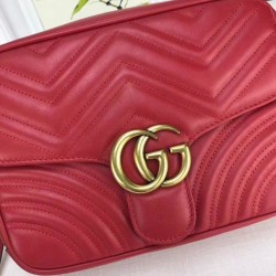 Top GG Marmont Small Shoulder Bag 498100 Red