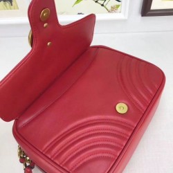 Top GG Marmont Small Shoulder Bag 498100 Red