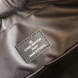 Fashion Anton Messenger PM Bag Taiga Leather M33427