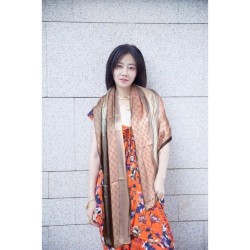 AAA+ Long Silk scarf with Bee Print 70 x 180cm Apricot