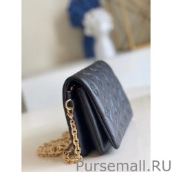 7 Star Black Coussin Pochette Bag M80742