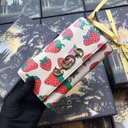 Wholesale Zumi Strawberry Print Wallet 573612