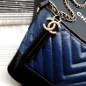 Knockoff Gabrielle Chevron Hobo Bag A91810 Blue /Black