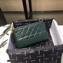 Perfect Gabrielle Clutch With Chain Green