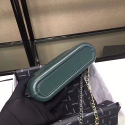 Perfect Gabrielle Clutch With Chain Green