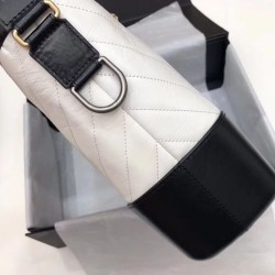 Perfect Gabrielle Hobo Bag A91810 White / Black